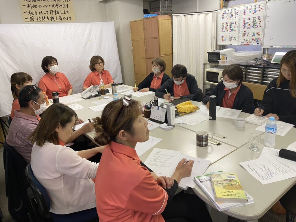 【社内研修会報告】
認知症への理解を深めよう